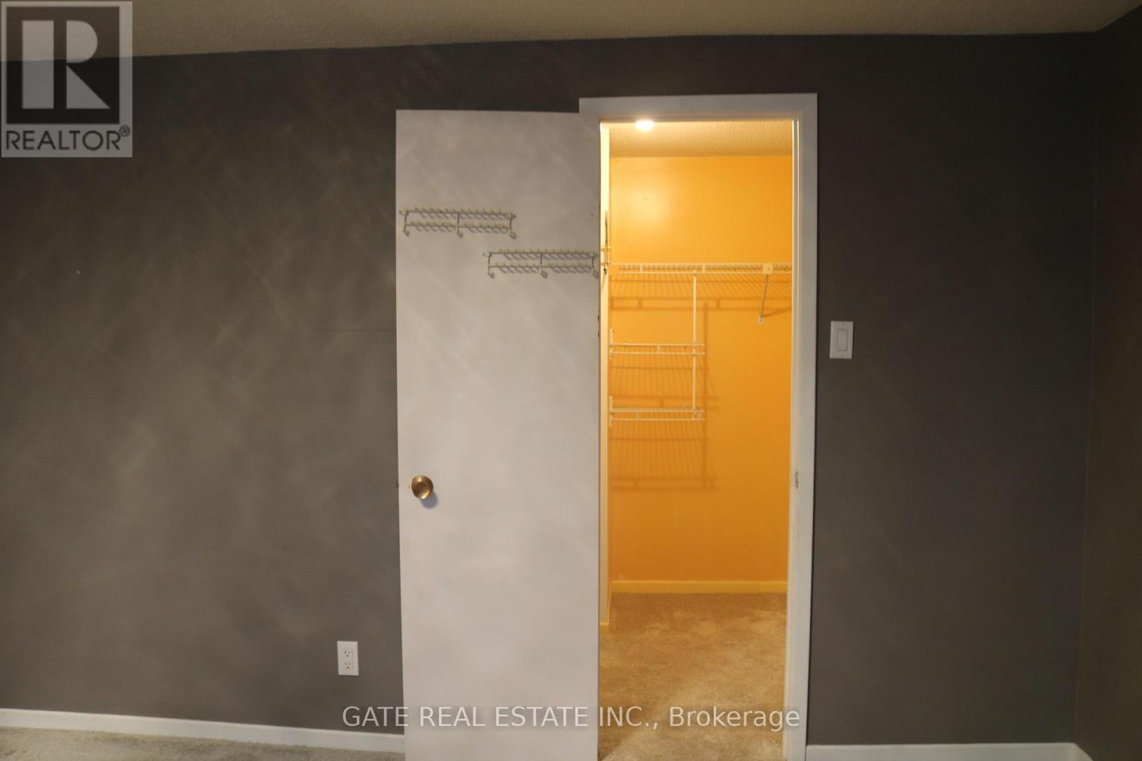 13 Spring Street, Whitchurch-Stouffville, Ontario  L4A 7X1 - Photo 9 - N12459326