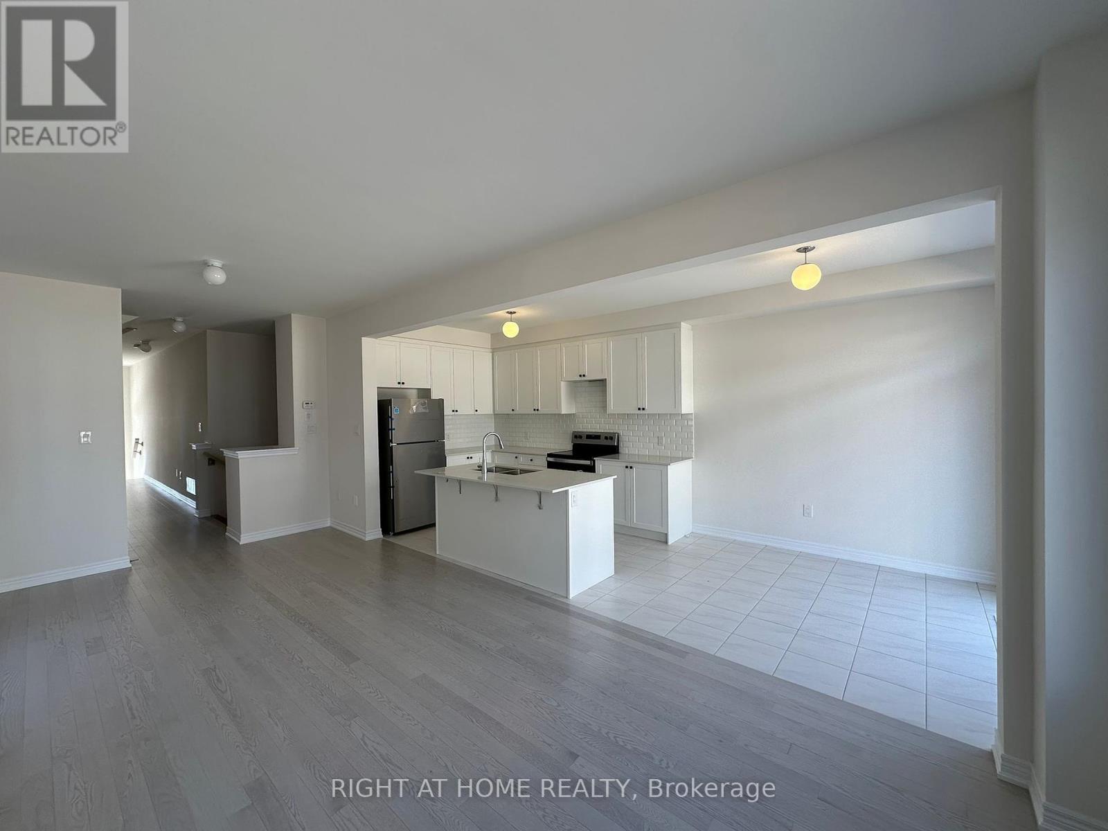 2067 Horace Duncan Crescent, Oshawa, Ontario  L1H 0H4 - Photo 4 - E12431328