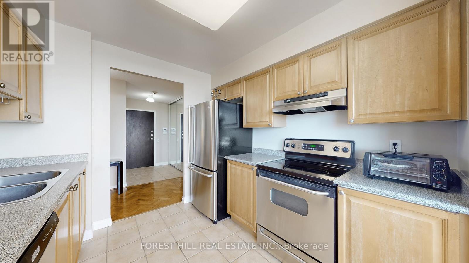 1109 - 110 Promenade Circle, Vaughan, Ontario  L4J 7W8 - Photo 18 - N12459331