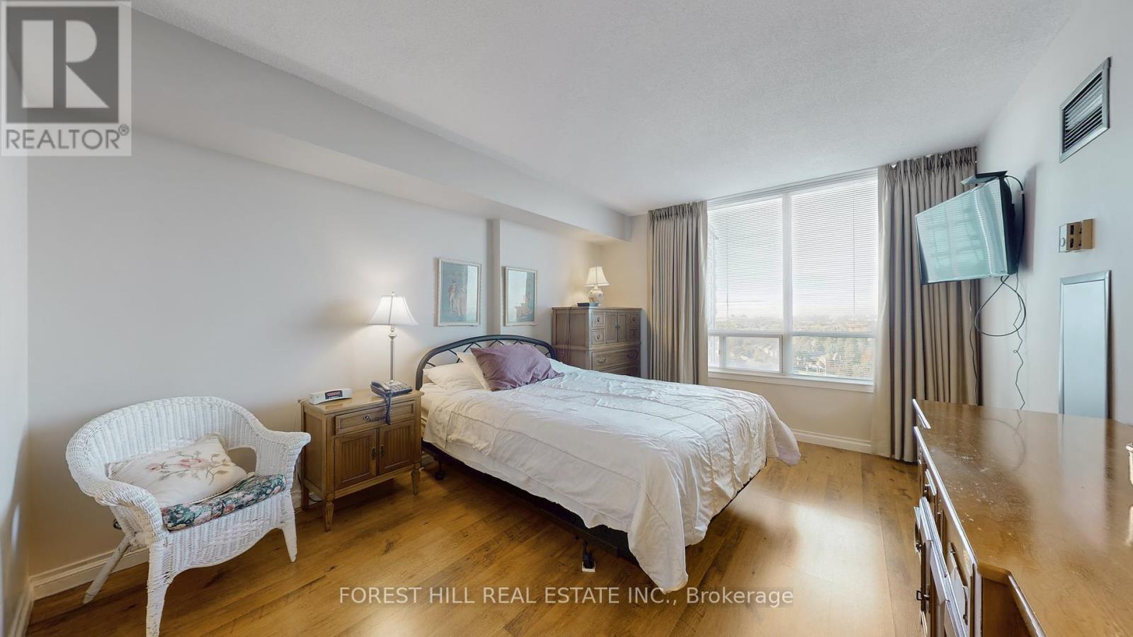 1109 - 110 Promenade Circle, Vaughan, Ontario  L4J 7W8 - Photo 21 - N12459331
