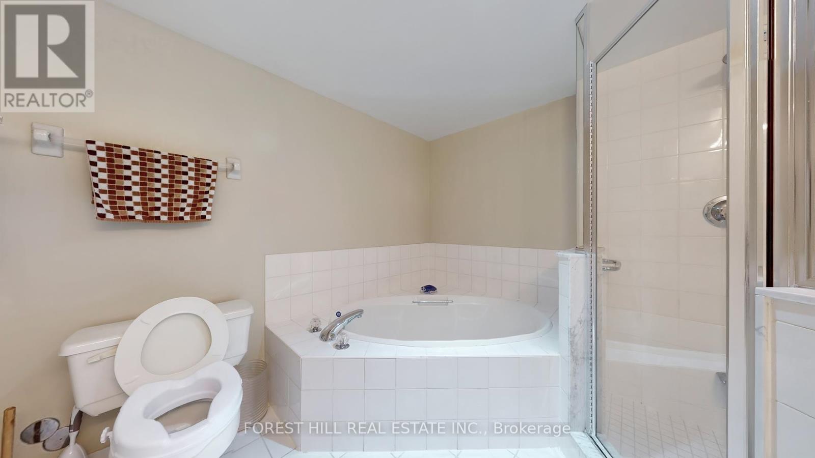 1109 - 110 Promenade Circle, Vaughan, Ontario  L4J 7W8 - Photo 25 - N12459331