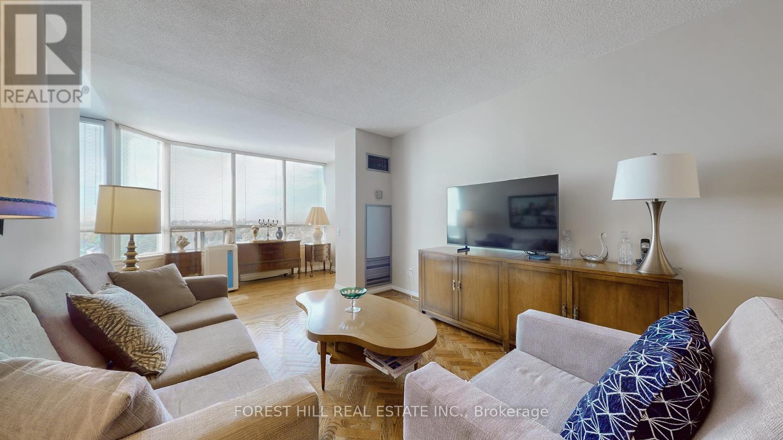 1109 - 110 Promenade Circle, Vaughan, Ontario  L4J 7W8 - Photo 9 - N12459331