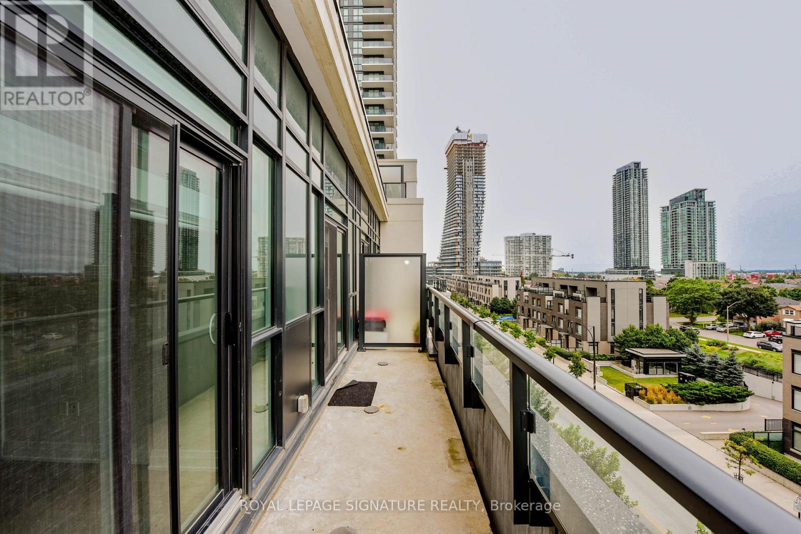 526 - 4085 Parkside Village Drive E, Mississauga, Ontario  L5B 0K9 - Photo 17 - W12459335