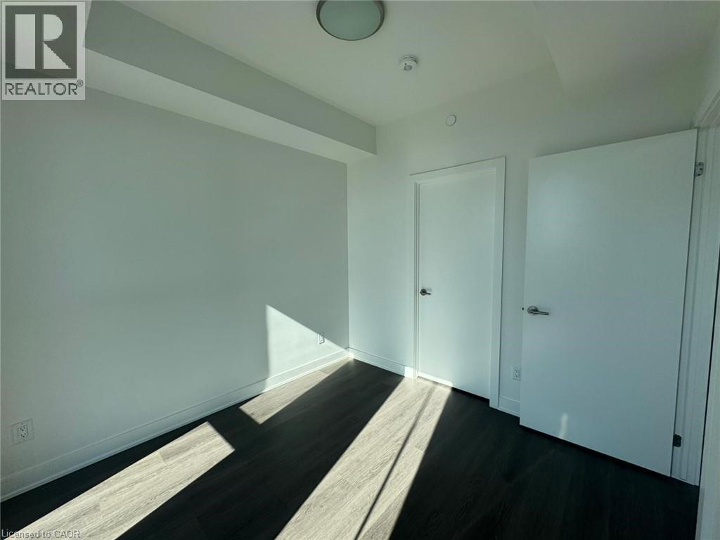 25 Wellington Street S Unit# 2002, Kitchener, Ontario  N2G 0G5 - Photo 3 - 40773938