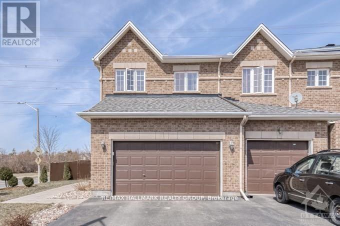 401 FOXHALL WAY, Ottawa, Ontario