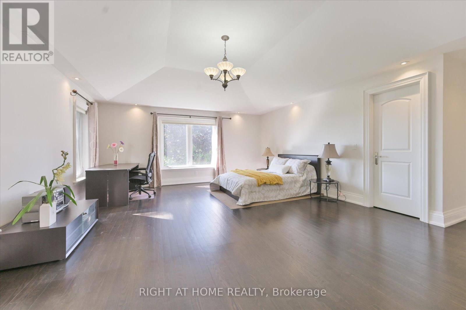 18 Mccowan Lane, Whitchurch-Stouffville, Ontario  L4A 4C1 - Photo 28 - N12414130