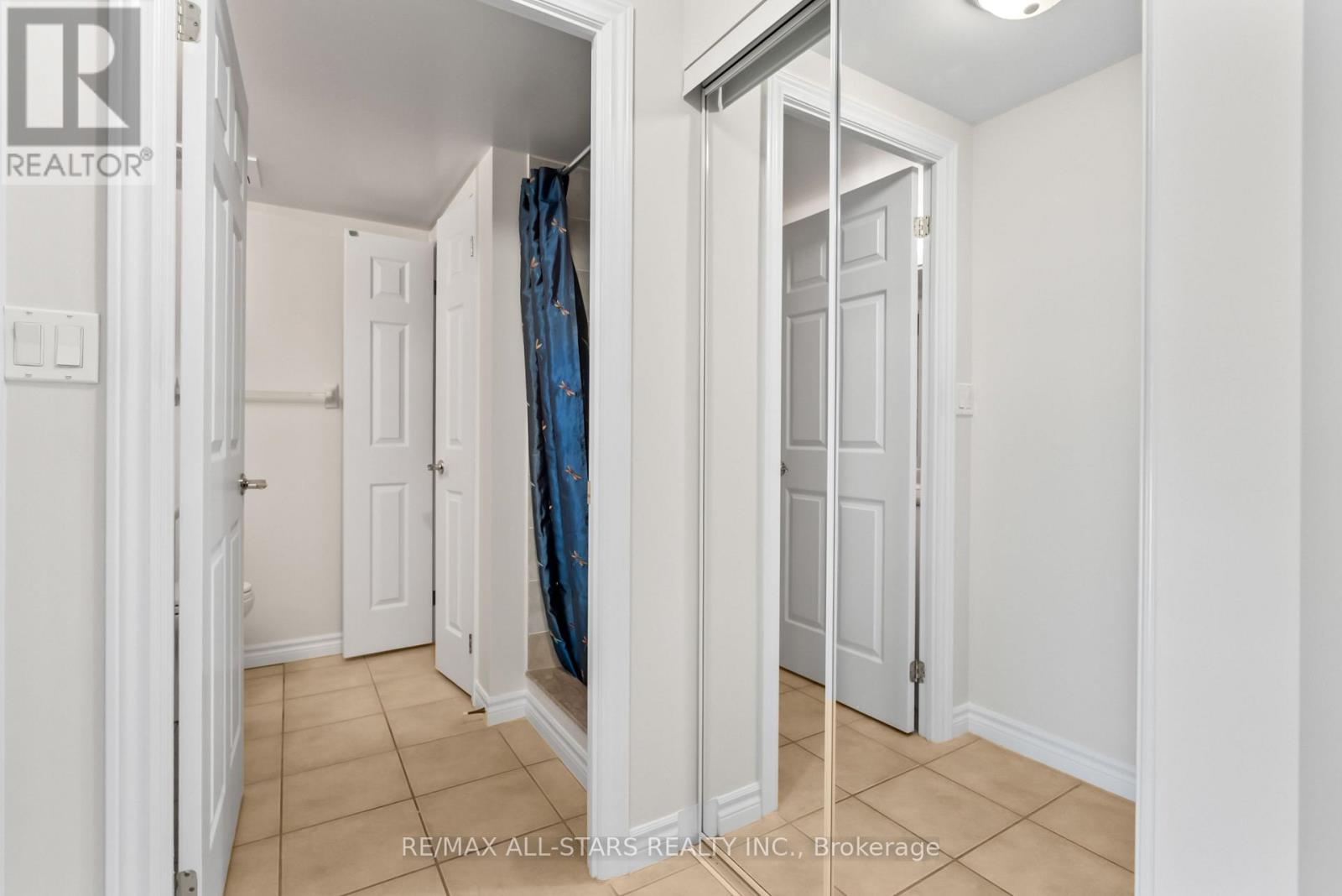 210 - 22 James Hill Court, Uxbridge, Ontario  L9P 1Y6 - Photo 10 - N12256597
