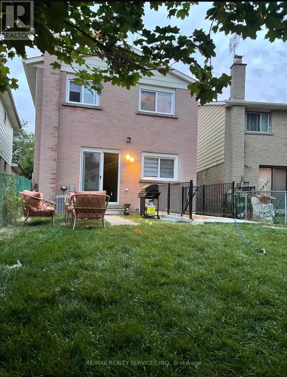 Bsmt - 24 Autumn Glen Circle, Toronto, Ontario  M9W 6C3 - Photo 29 - W12457228