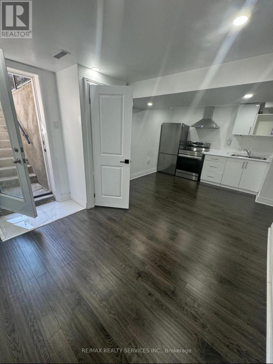 Bsmt - 24 Autumn Glen Circle, Toronto, Ontario  M9W 6C3 - Photo 26 - W12457228
