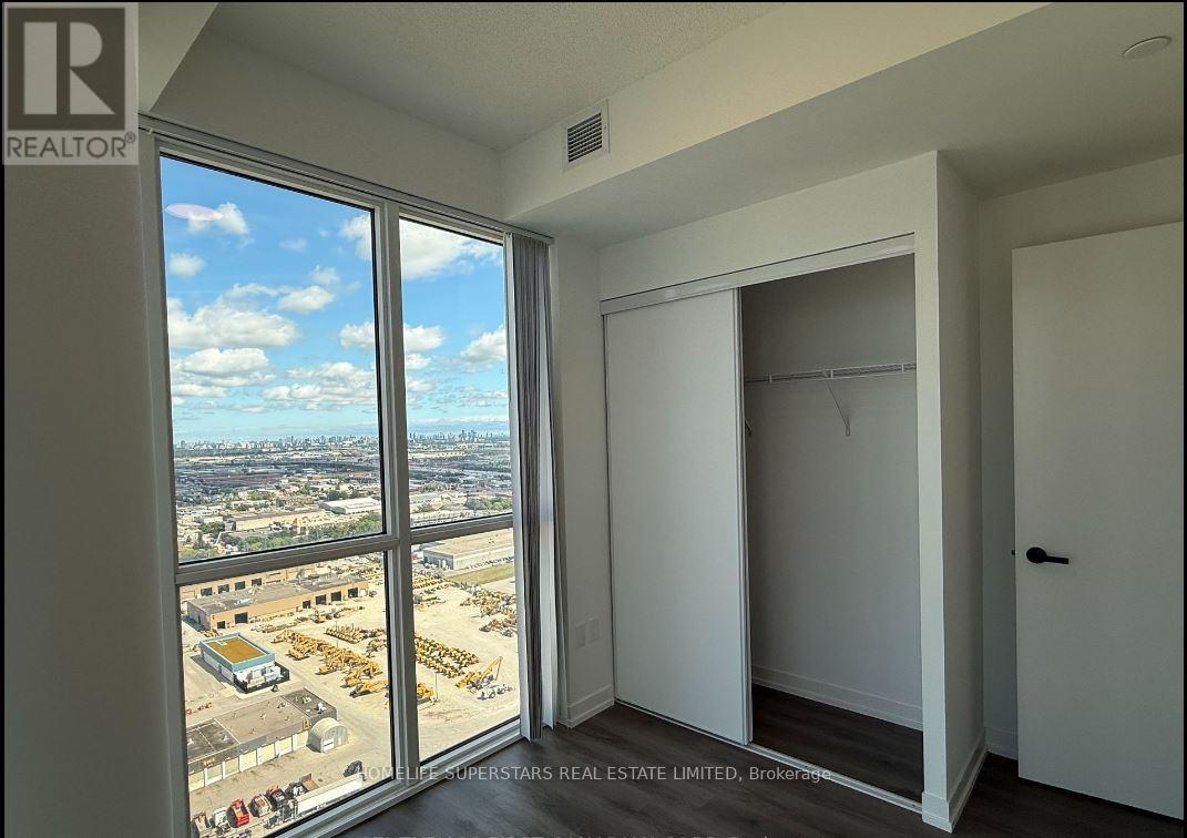 4605 - 28 Interchange Way, Vaughan, Ontario  L4K 0P8 - Photo 10 - N12459344