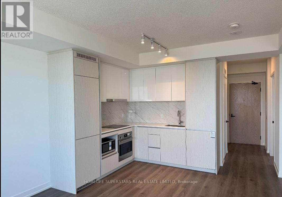 4605 - 28 Interchange Way, Vaughan, Ontario  L4K 0P8 - Photo 3 - N12459344