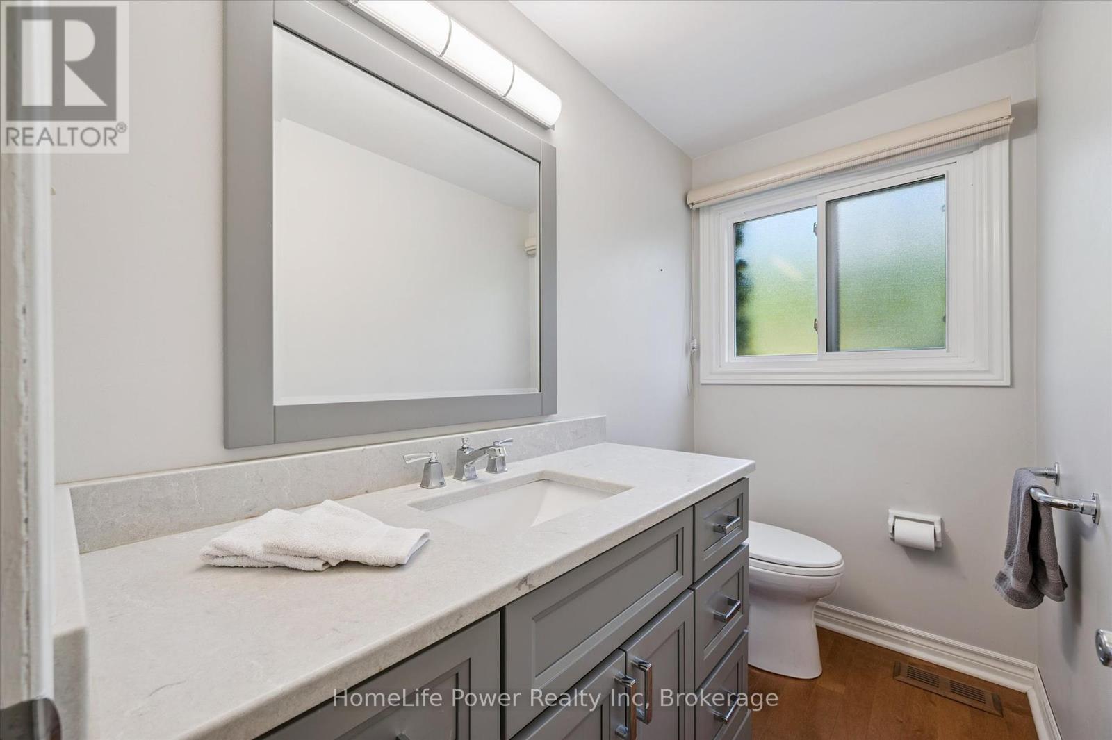 2 Berkley Place, Guelph, Ontario  N1E 1E6 - Photo 20 - X12459347