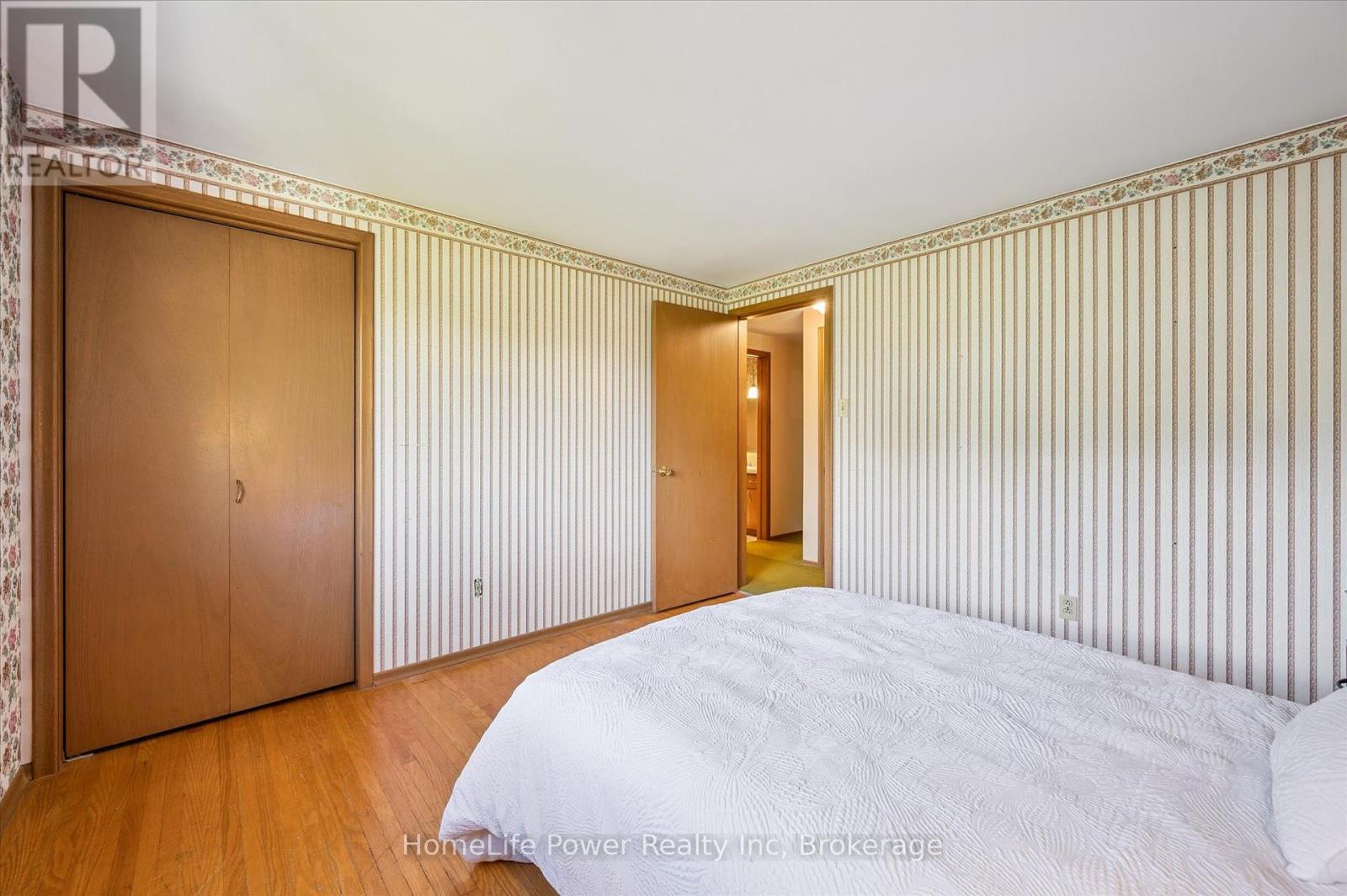 2 Berkley Place, Guelph, Ontario  N1E 1E6 - Photo 22 - X12459347