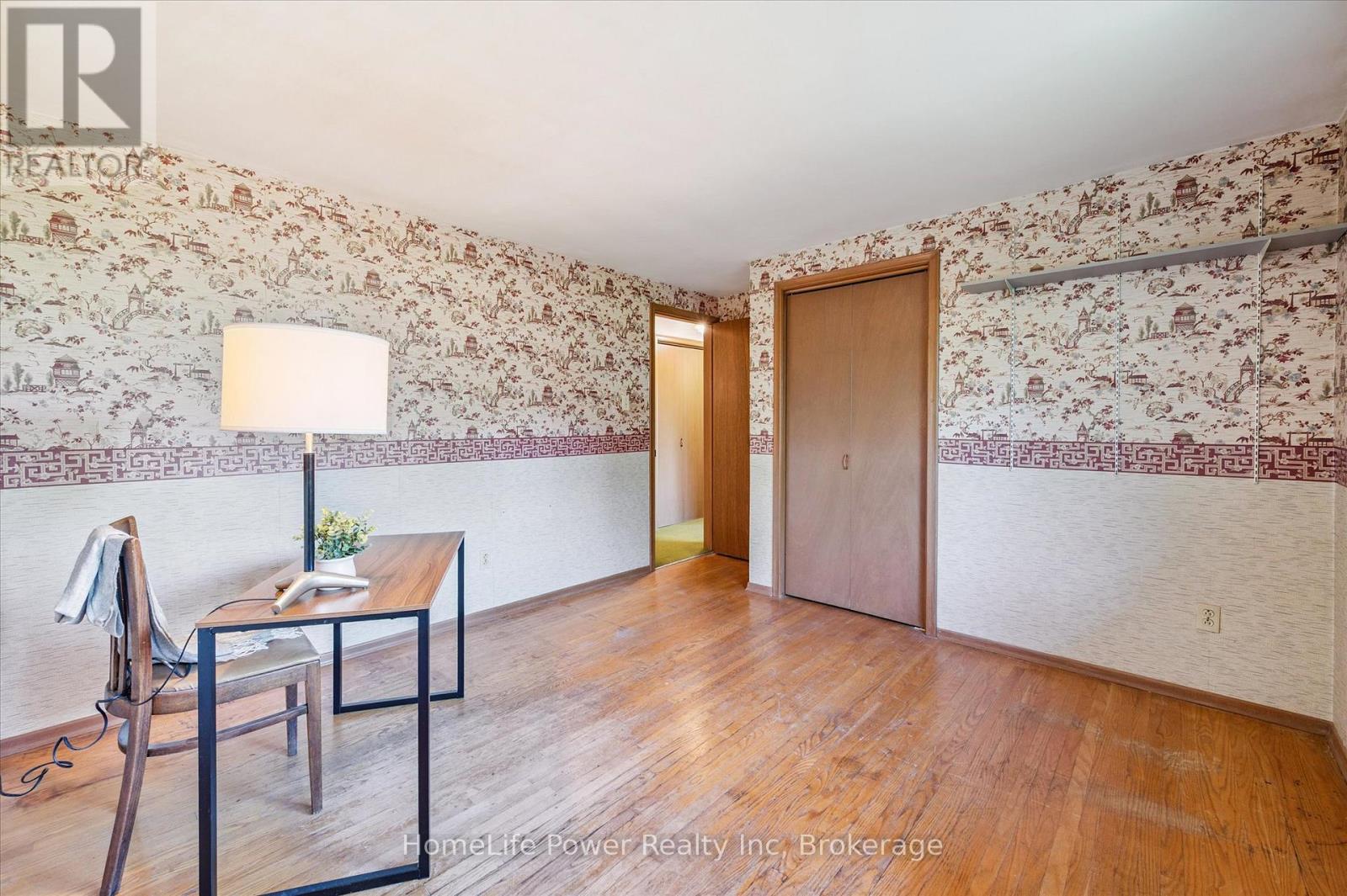 2 Berkley Place, Guelph, Ontario  N1E 1E6 - Photo 24 - X12459347