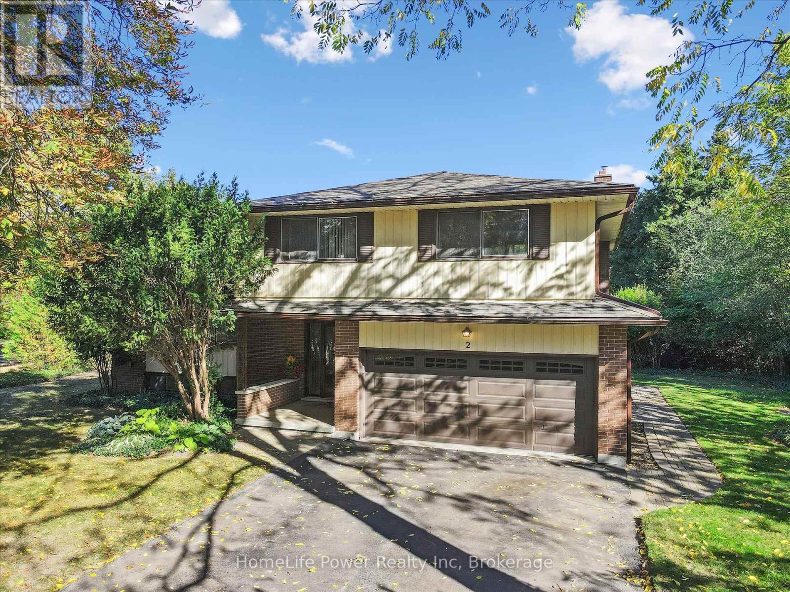 2 Berkley Place, Guelph, Ontario  N1E 1E6 - Photo 3 - X12459347