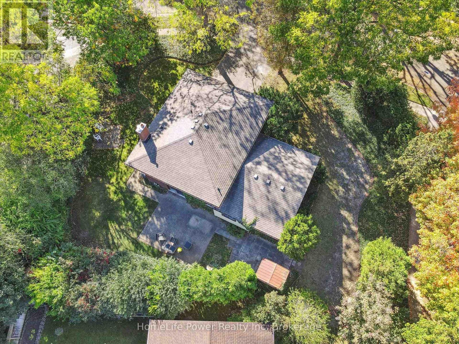 2 Berkley Place, Guelph, Ontario  N1E 1E6 - Photo 40 - X12459347