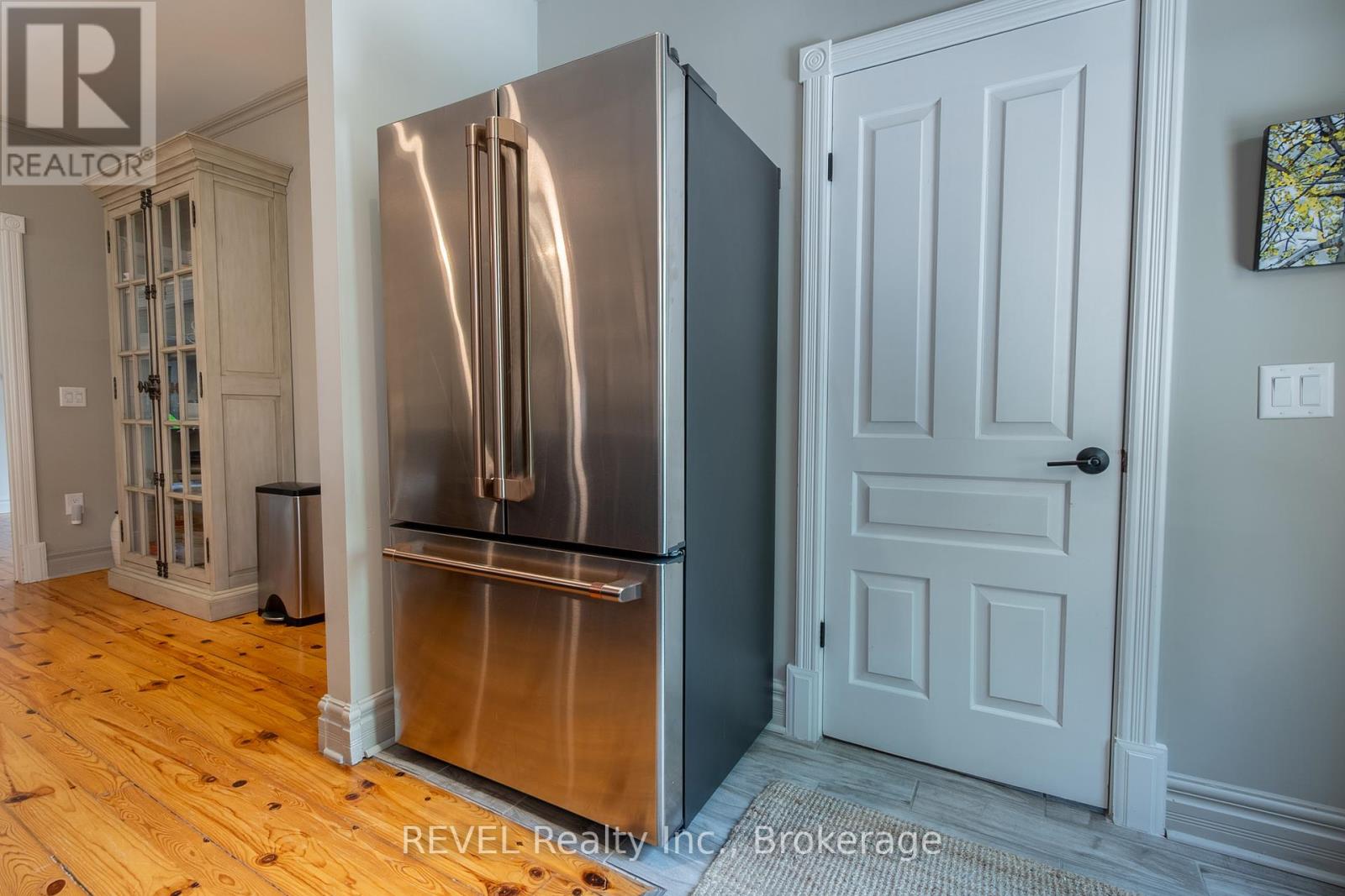 140 West Street W, Port Colborne, Ontario  L3K 4E1 - Photo 26 - X12459349