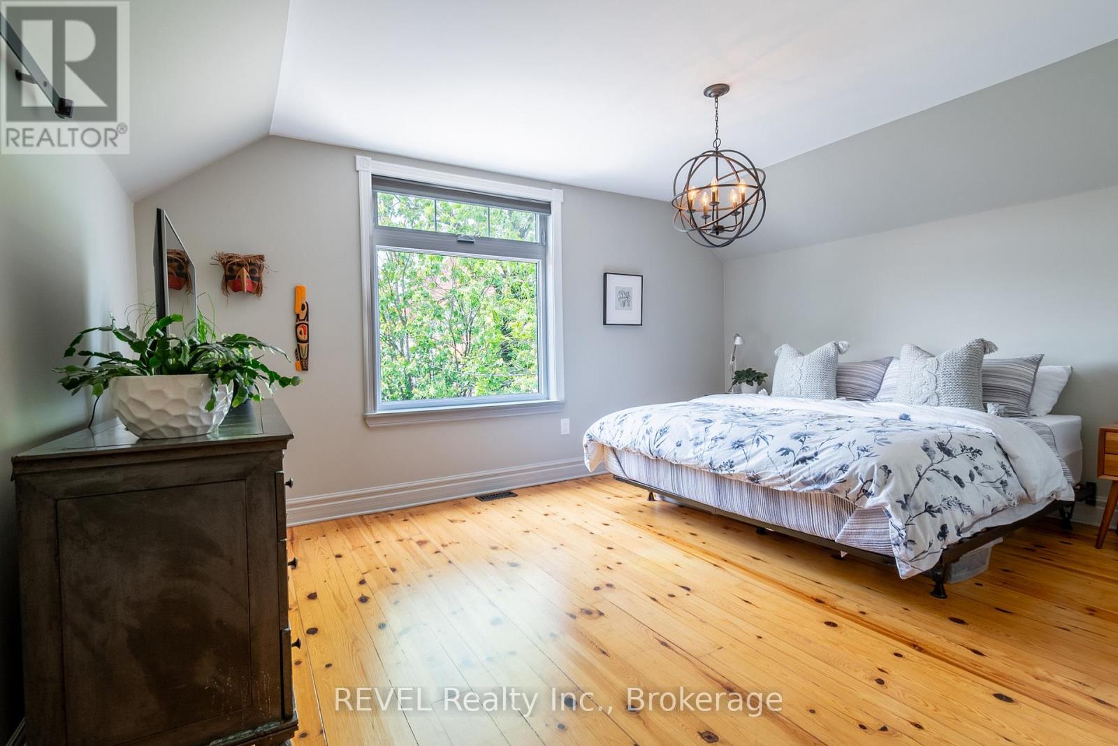 140 West Street W, Port Colborne, Ontario  L3K 4E1 - Photo 28 - X12459349