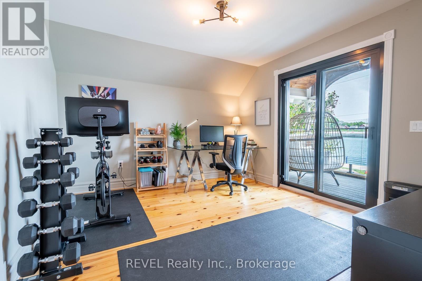 140 West Street W, Port Colborne, Ontario  L3K 4E1 - Photo 36 - X12459349