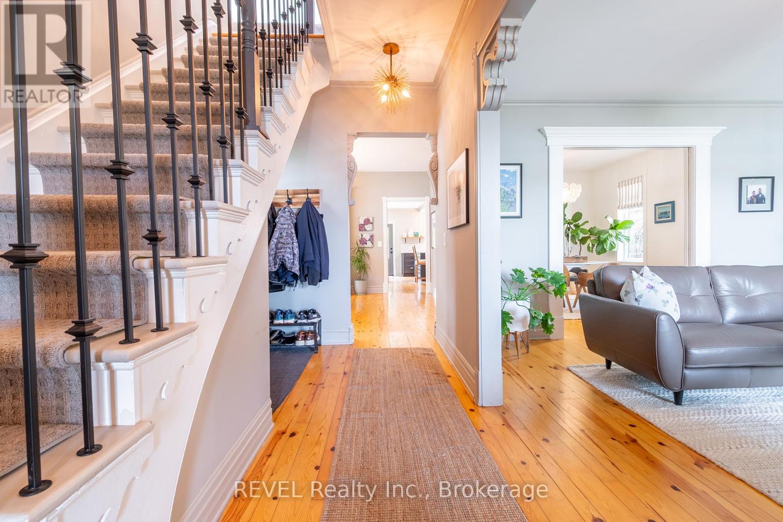 140 West Street W, Port Colborne, Ontario  L3K 4E1 - Photo 5 - X12459349