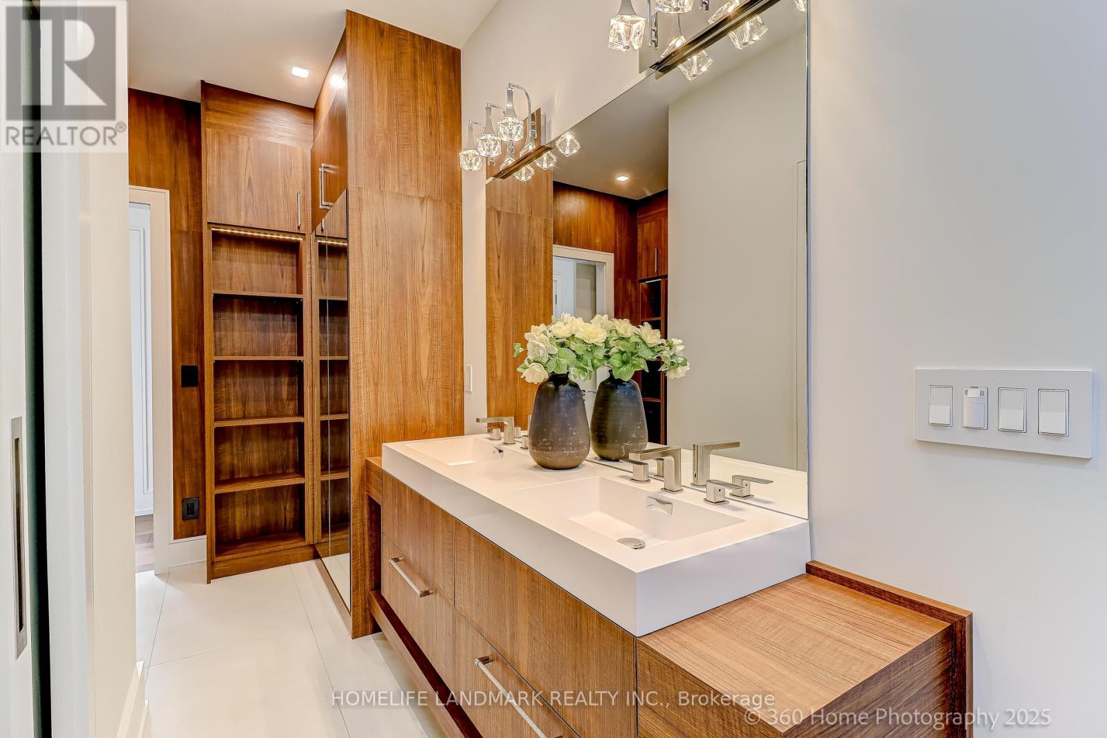 38 Norlong Boulevard, Toronto, Ontario  M4C 3W7 - Photo 27 - E12459357