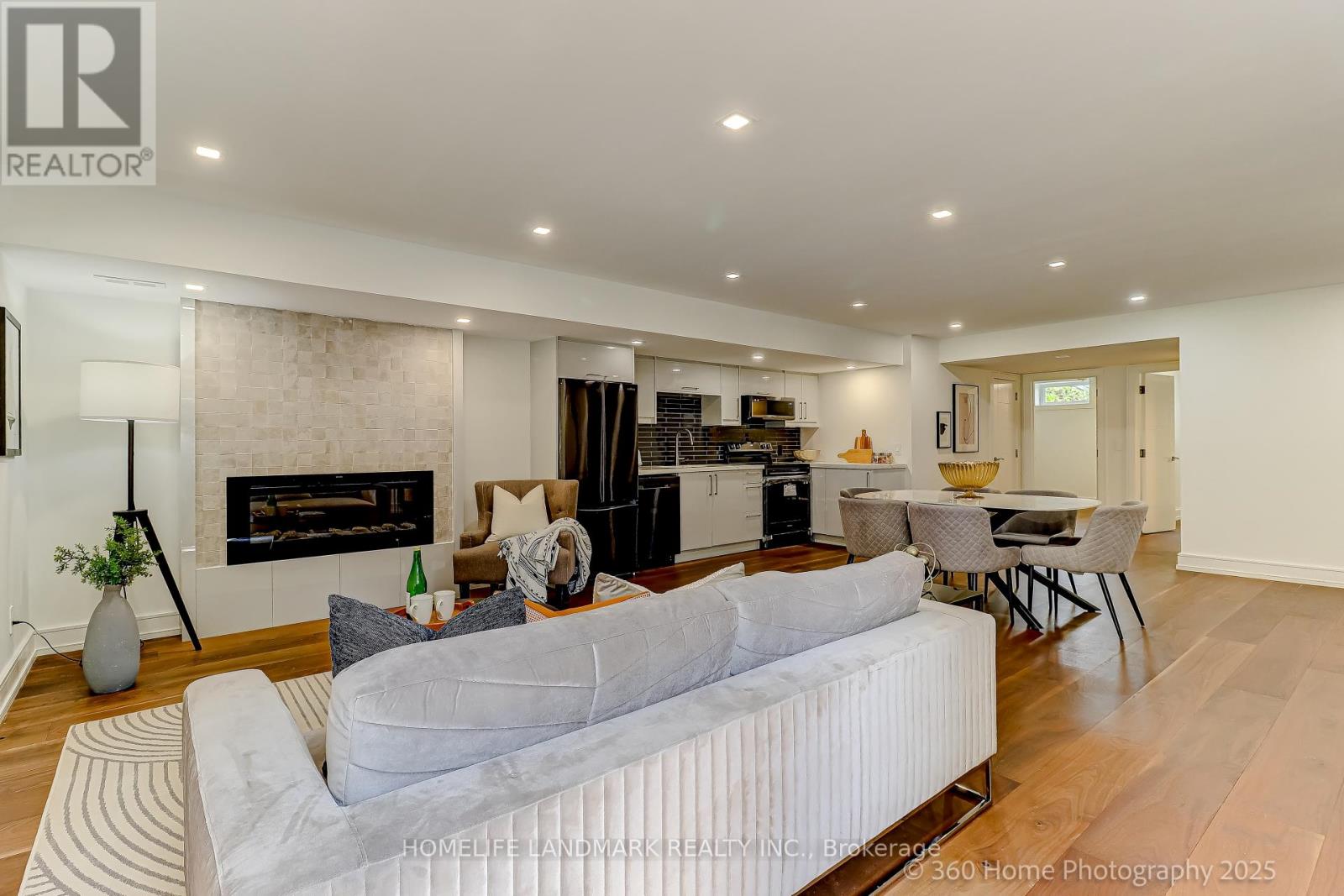 38 Norlong Boulevard, Toronto, Ontario  M4C 3W7 - Photo 33 - E12459357