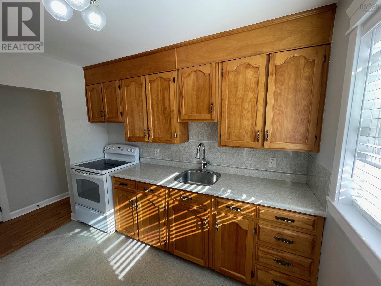 424 Birch Hill Drive, Sydney, Nova Scotia  B1P 3V9 - Photo 5 - 202525661