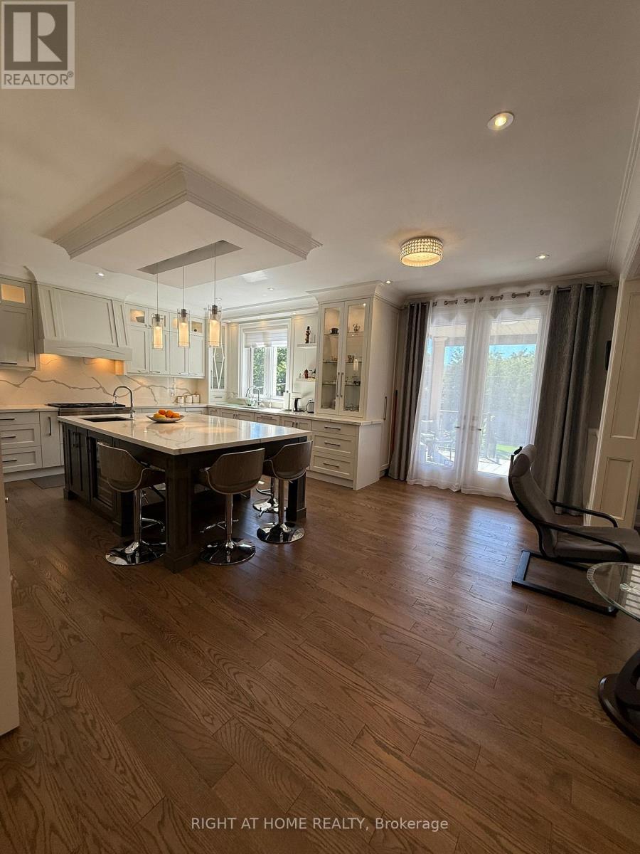 6 Burnelm Drive, Toronto, Ontario  M9B 4N3 - Photo 12 - W12459351