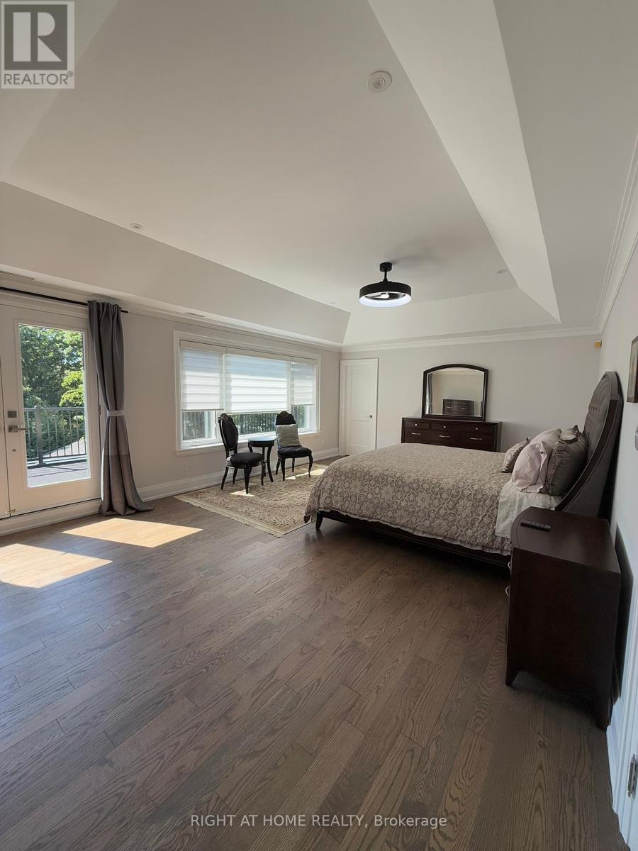 6 Burnelm Drive, Toronto, Ontario  M9B 4N3 - Photo 22 - W12459351