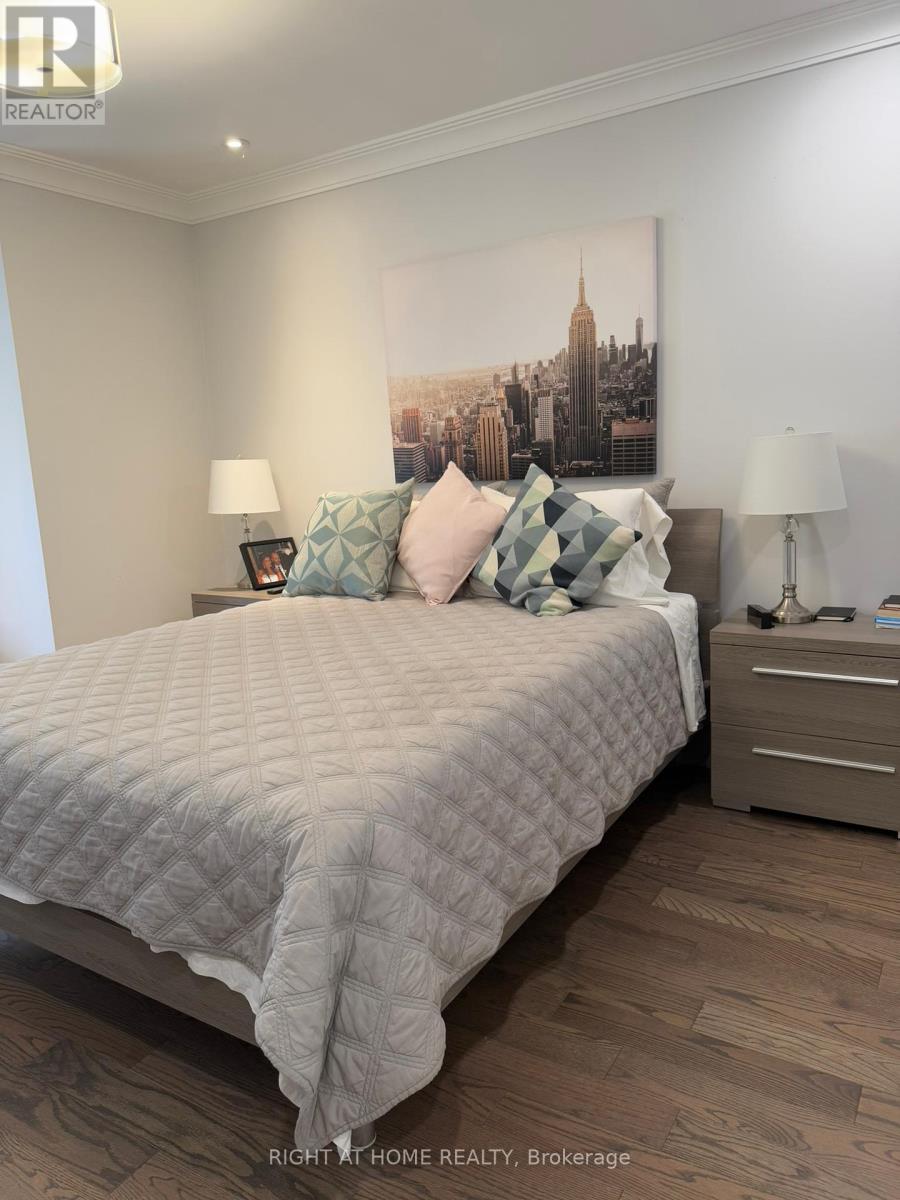 6 Burnelm Drive, Toronto, Ontario  M9B 4N3 - Photo 24 - W12459351
