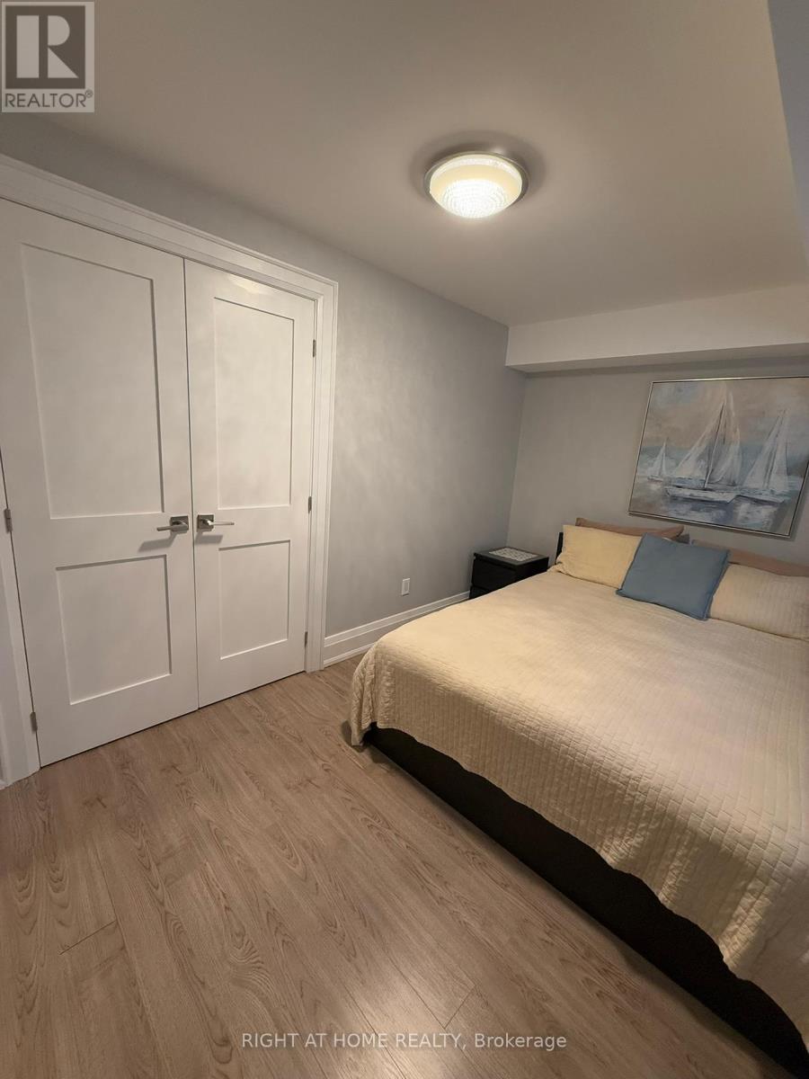 6 Burnelm Drive, Toronto, Ontario  M9B 4N3 - Photo 38 - W12459351