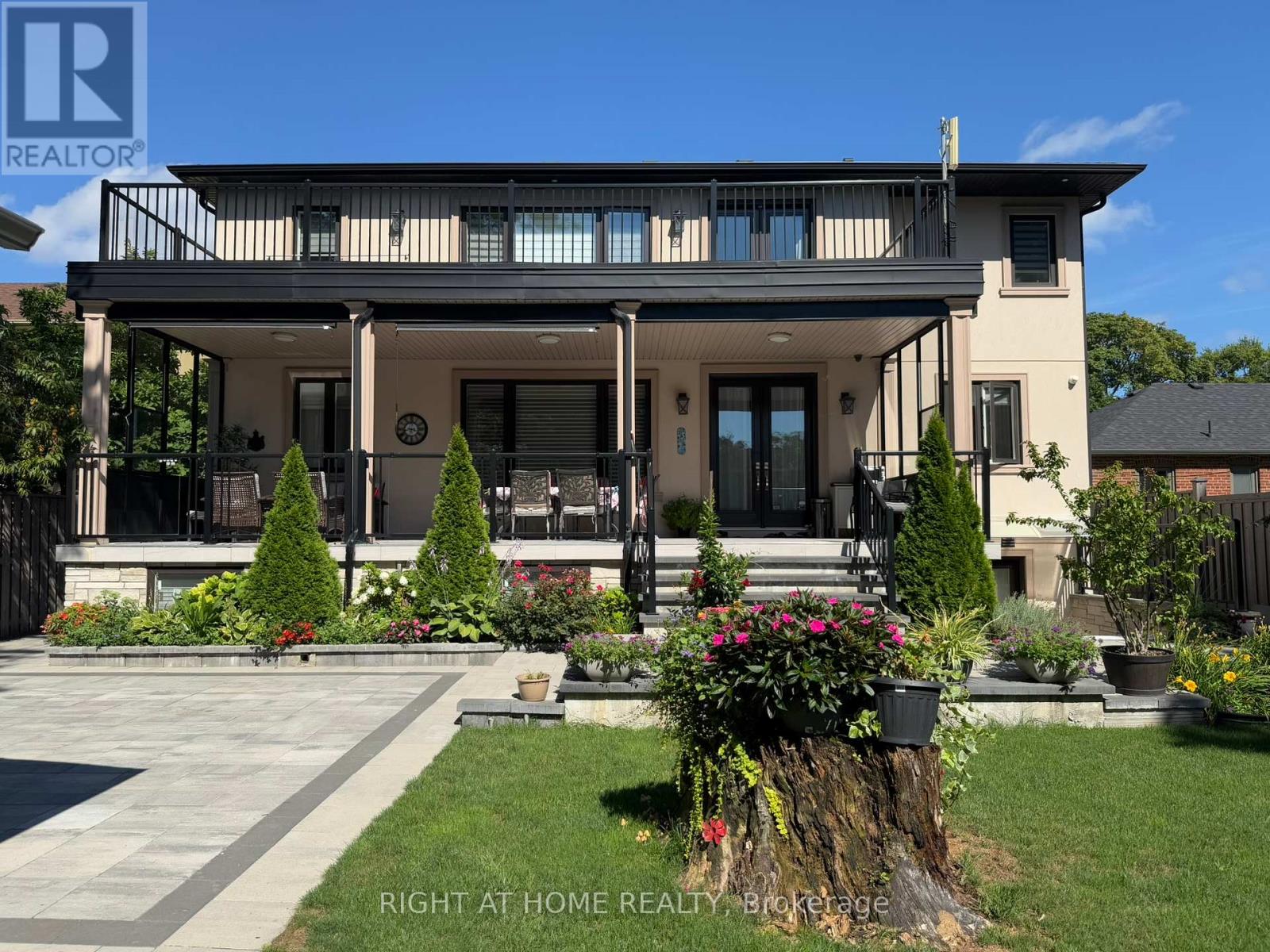 6 Burnelm Drive, Toronto, Ontario  M9B 4N3 - Photo 7 - W12459351