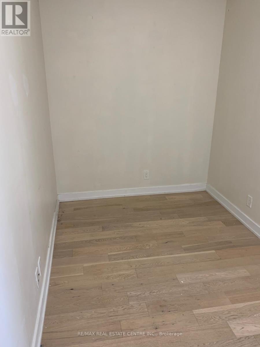 3510 - 2212 Lakeshore Boulevard W, Toronto, Ontario  M8V 1B4 - Photo 11 - W12459355