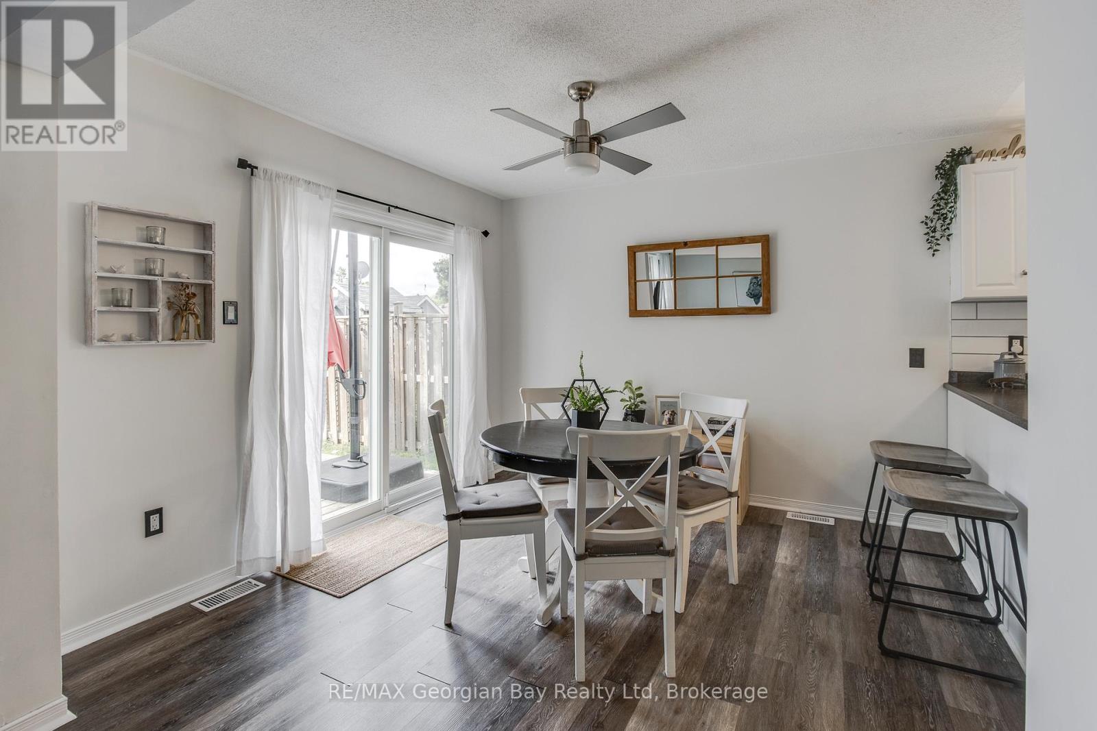 319 Ellen Street, Midland, Ontario  L4R 2H1 - Photo 10 - S12459360
