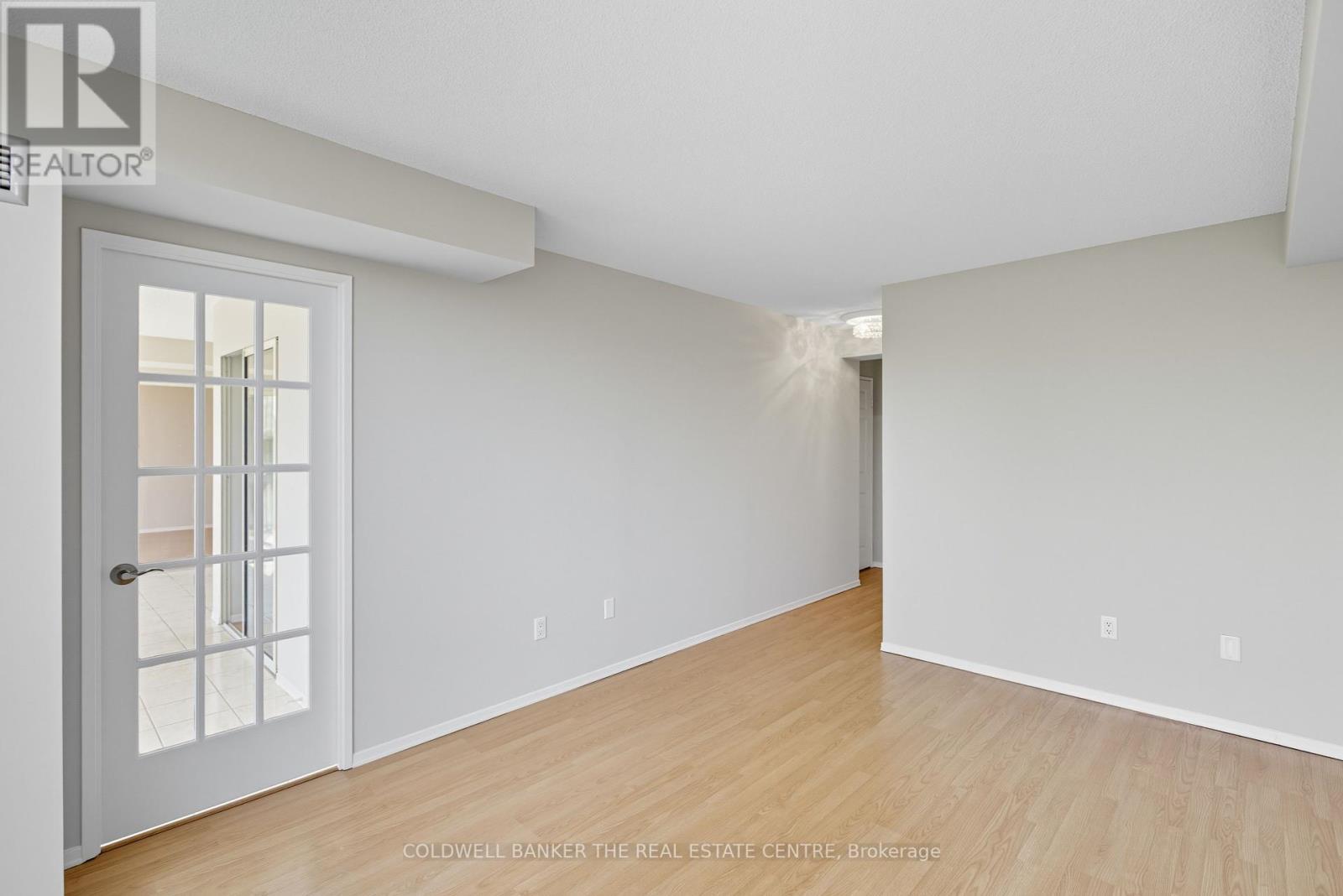 404 - 30 Harding Boulevard W, Richmond Hill, Ontario  L4C 9M3 - Photo 12 - N12411165
