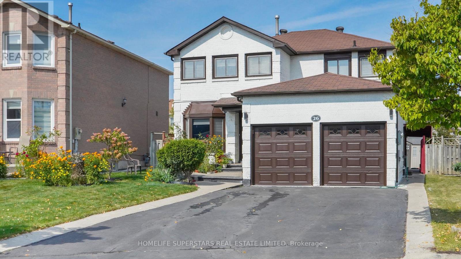 26 Songsparrow Drive, Brampton, Ontario  L6Y 3Z8 - Photo 2 - W12420525