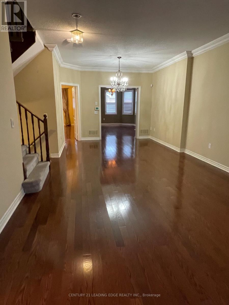 58 Manorwood Drive, Markham, Ontario  L6C 2S2 - Photo 2 - N12451678