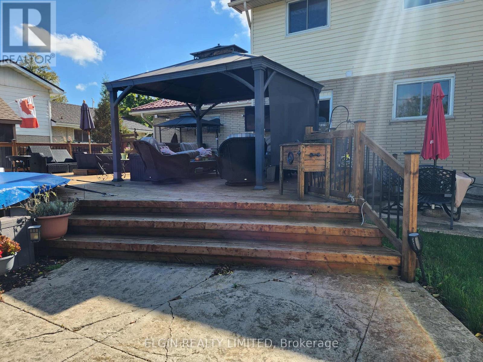 10201 Lynhurst Park Drive, Southwold, Ontario  N5P 2E5 - Photo 37 - X12394300