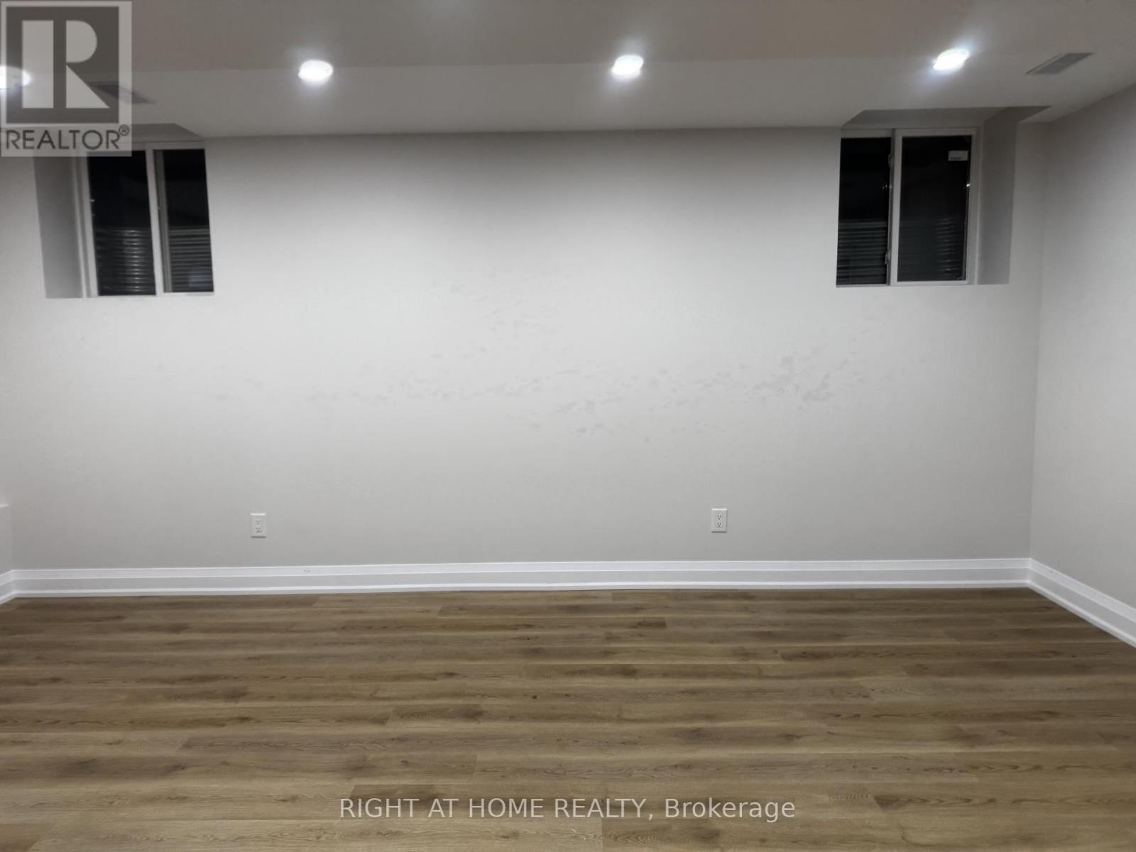 15 Perdita Road, Brampton, Ontario  L6Y 0C3 - Photo 7 - W12459358
