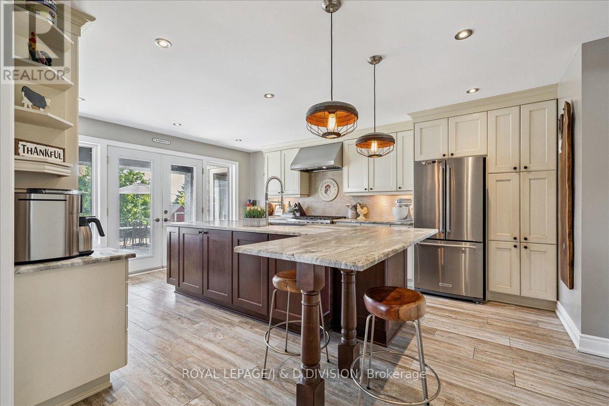 4402 Tremaine Road, Milton, Ontario  L9T 2Y1 - Photo 12 - W12364418