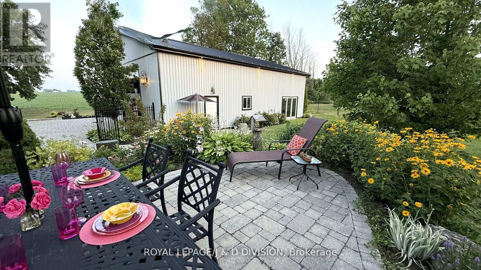 4402 Tremaine Road, Milton, Ontario  L9T 2Y1 - Photo 7 - W12364418