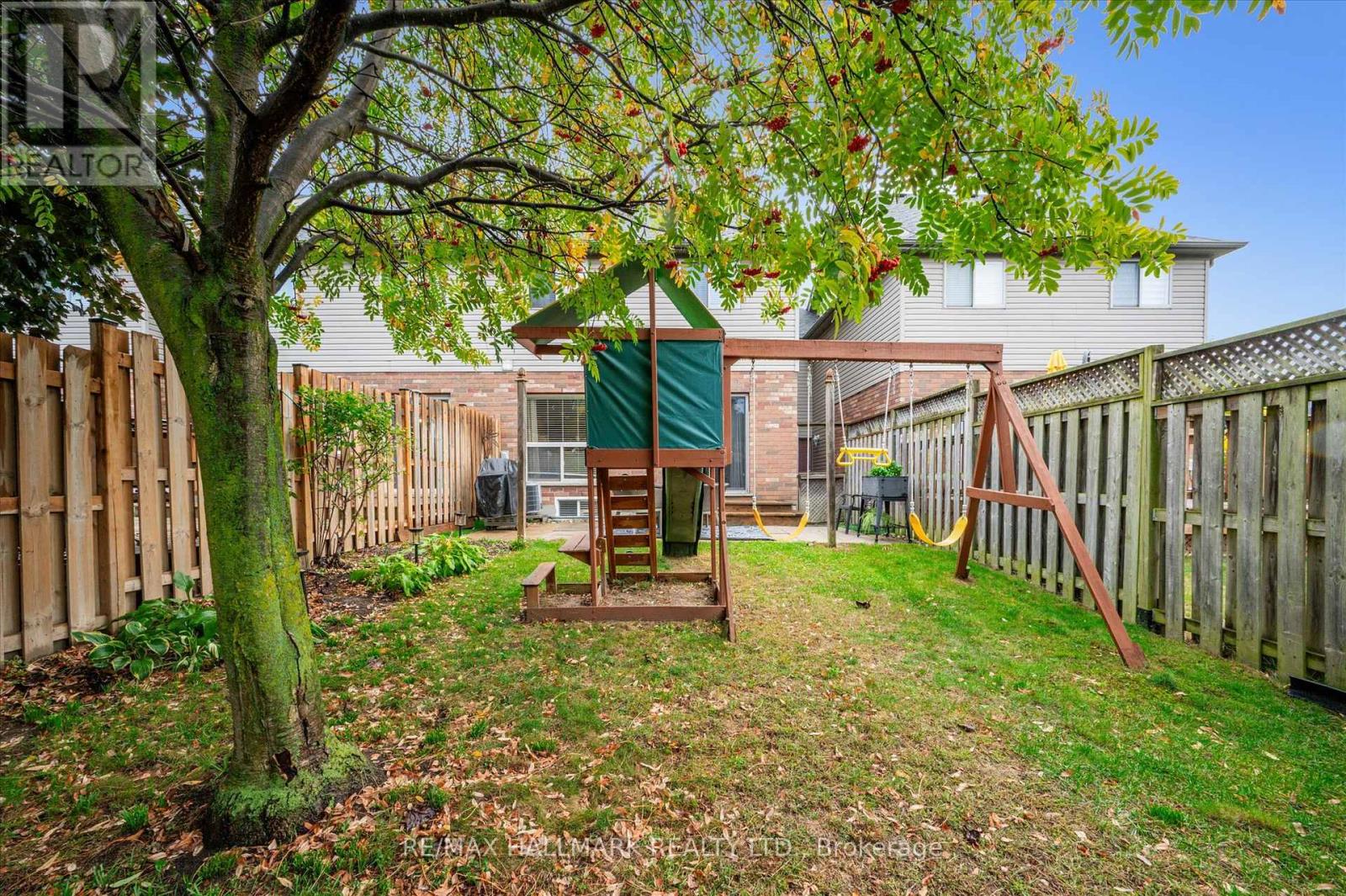 103 Northcliffe Crescent, Cambridge, Ontario  N3C 4M7 - Photo 30 - X12459361