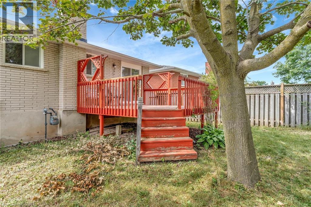 528 Havelock Drive, Waterloo, Ontario  N2L 4N7 - Photo 36 - 40776293