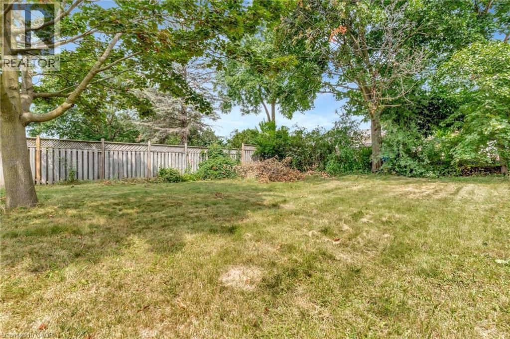 528 Havelock Drive, Waterloo, Ontario  N2L 4N7 - Photo 39 - 40776293