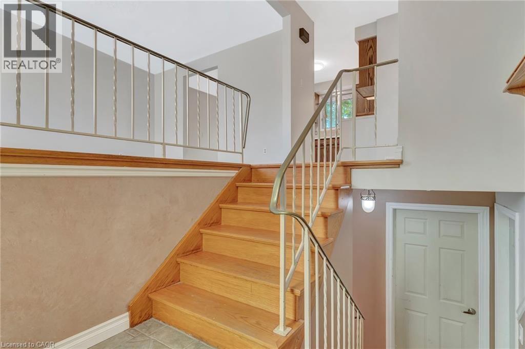 528 Havelock Drive, Waterloo, Ontario  N2L 4N7 - Photo 6 - 40776293