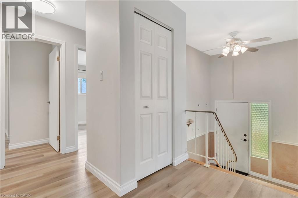 528 Havelock Drive, Waterloo, Ontario  N2L 4N7 - Photo 8 - 40776293