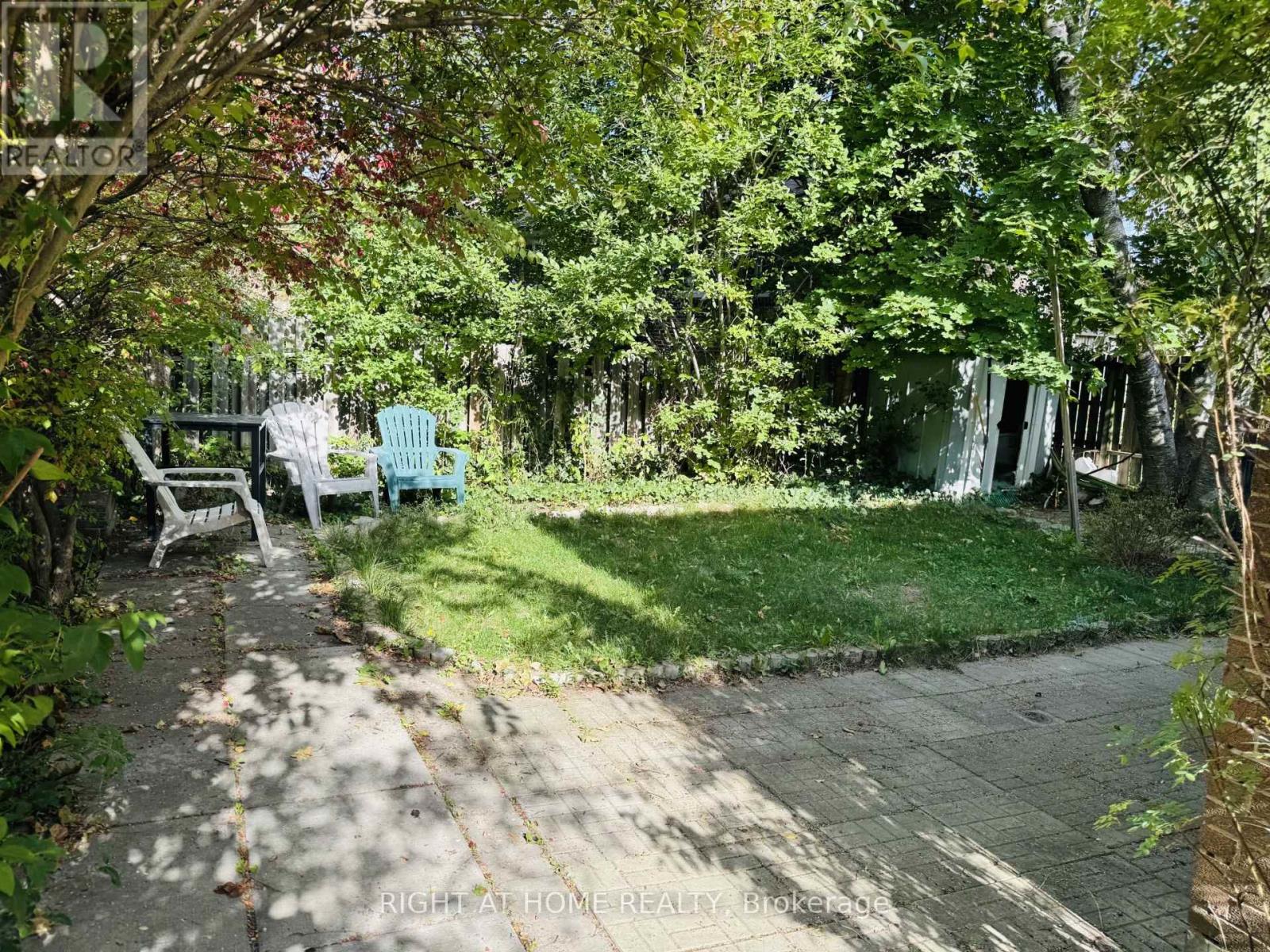 Upper - 69 Roywood Drive, Toronto, Ontario  M3A 2C9 - Photo 13 - C12459363
