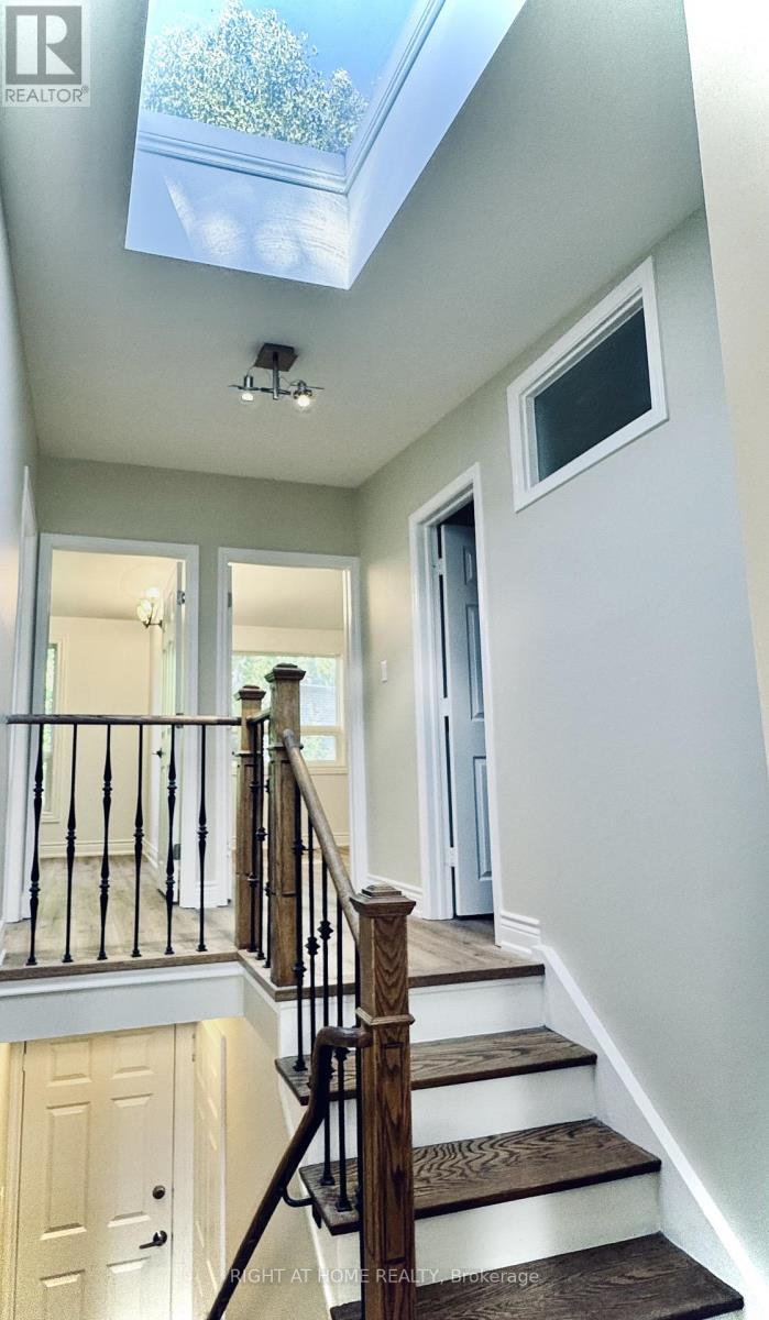 Upper - 69 Roywood Drive, Toronto, Ontario  M3A 2C9 - Photo 6 - C12459363