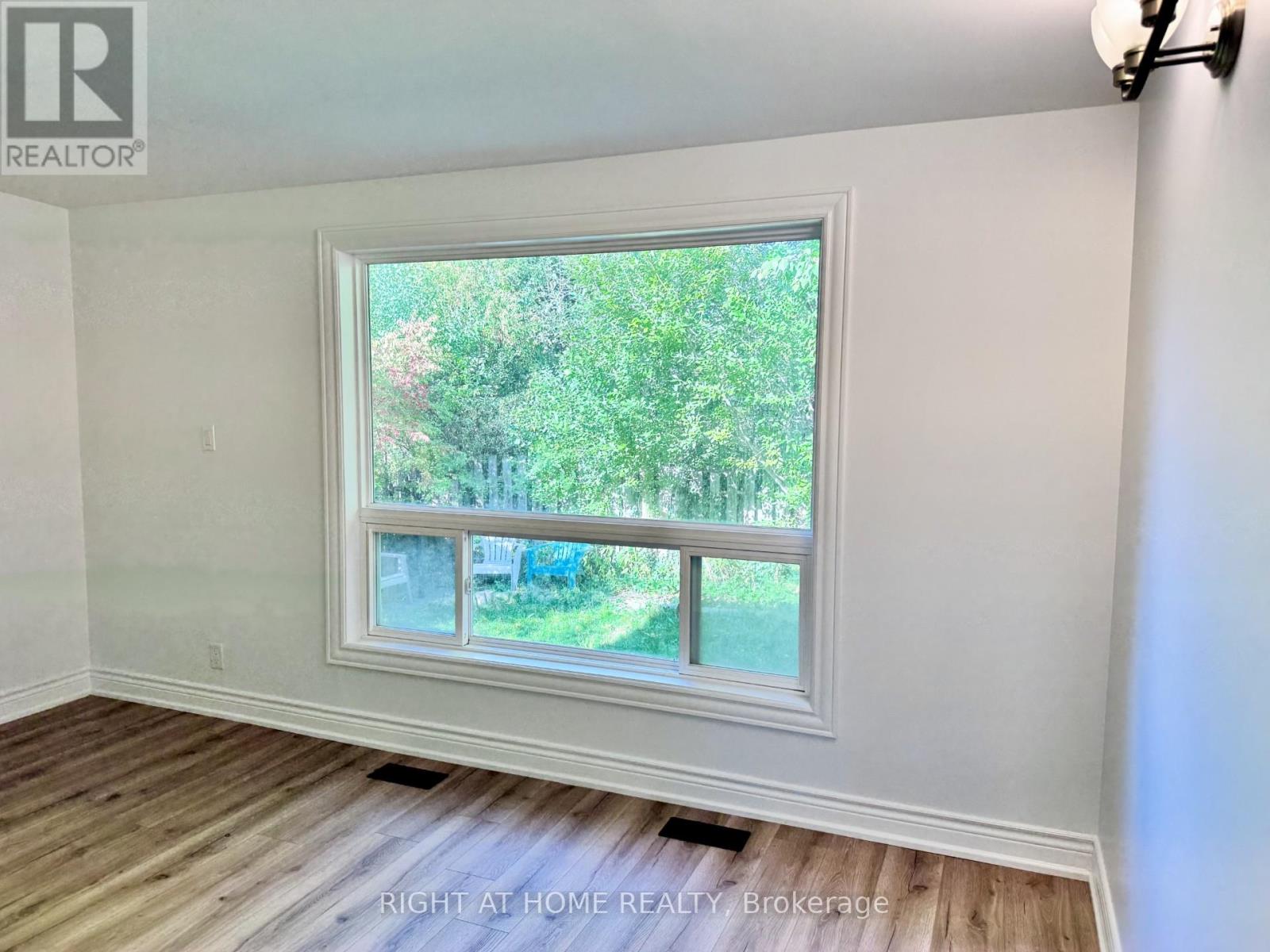 Upper - 69 Roywood Drive, Toronto, Ontario  M3A 2C9 - Photo 7 - C12459363