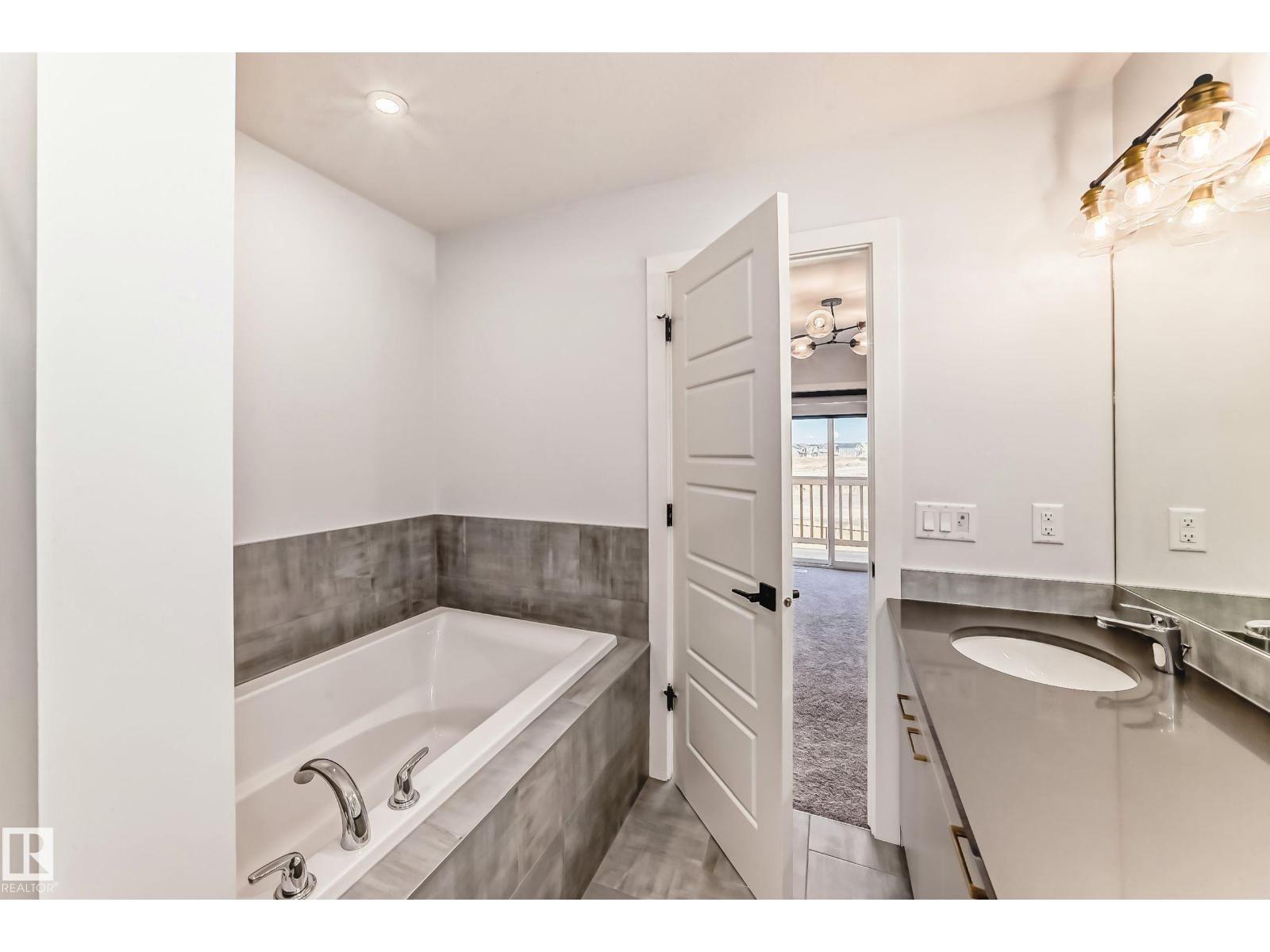 9411 Pear Cr Sw, Edmonton, Alberta  T6X 2Z4 - Photo 37 - E4461933